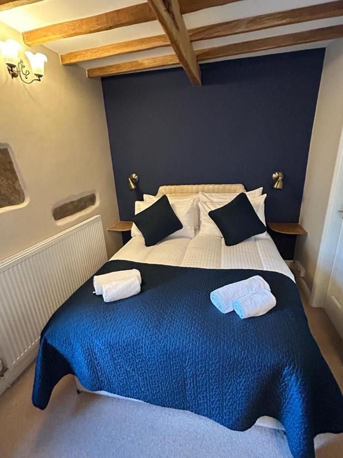 The Board Inn Hawes Bagian luar foto